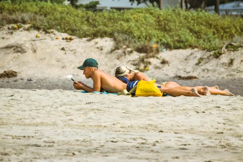 When Pale Skin Meant Money and Tanned Skin Meant Labor: America's Complete Reversal on Sun Safety